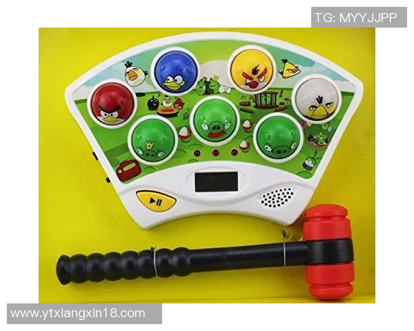 肿瘤哥挑战足球明星猜谜游戏展现幽默与智慧的精彩瞬间