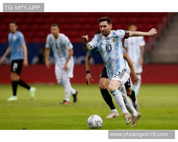 足球明星同场竞技精彩瞬间大比拼尽显球技与风采的视觉盛宴