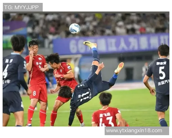 非洲足球明星在训练场上的精彩瞬间展现他们的拼搏精神与团队合作